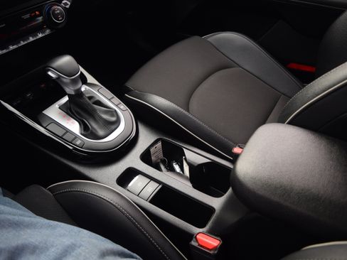 Used 2024 Kia Forte GT-Line FWD image 12