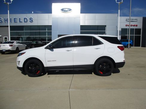 Used 2019 Chevrolet Equinox LT AWD/4WD image 2