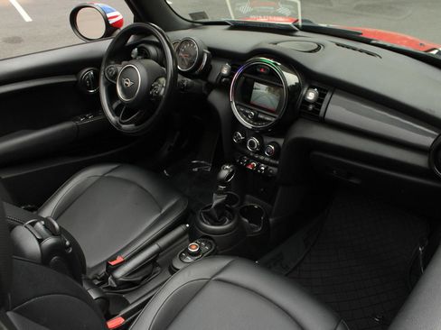 Used 2019 MINI Cooper Convertible FWD image 18