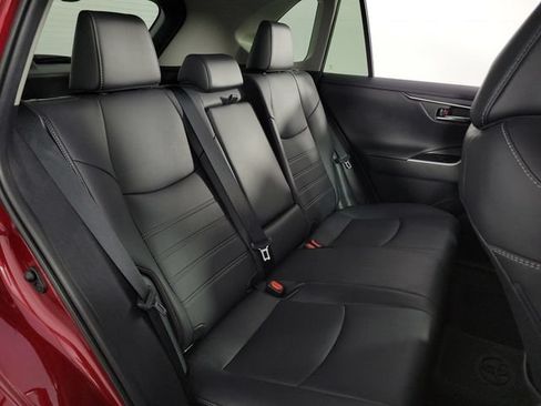 Used 2020 Toyota RAV4 Limited FWD image 16