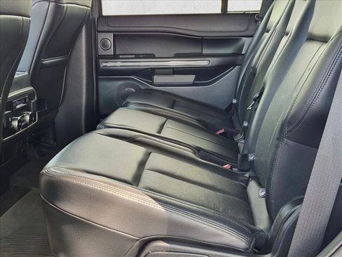 Used 2019 Ford Expedition XLT w/ Equipment Group 202A RWD image 11