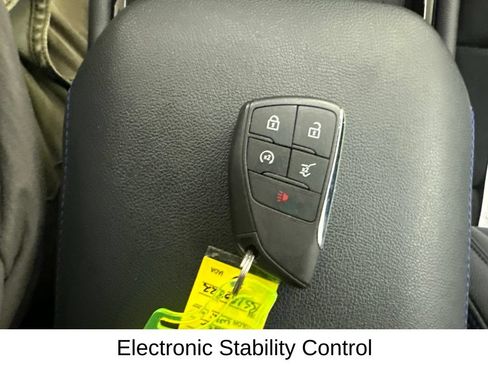 Used 2024 Chevrolet Blazer EV RS AWD/4WD image 39