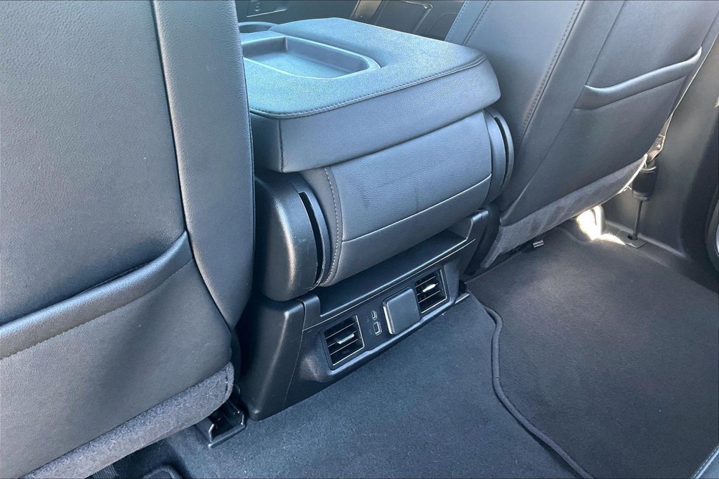 Used 2025 GMC Sierra 1500 SLT AWD/4WD image 11