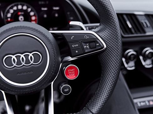 Used 2022 Audi R8 V10 w/ Carbon Exterior Package RWD image 70