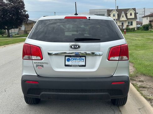 Used 2013 Kia Sorento LX FWD image 7