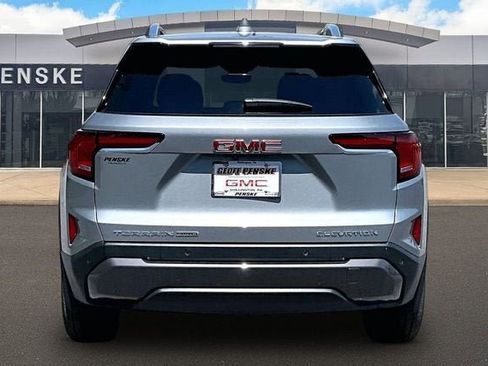 New 2026 GMC Terrain Elevation w/ Elevation Premium Package AWD/4WD image 4