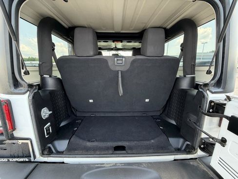 Used 2015 Jeep Wrangler Sport AWD/4WD image 34