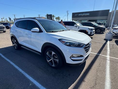 Used 2018 Hyundai Tucson Value w/ Cargo Package FWD image 5