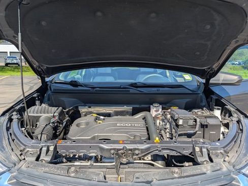 Used 2022 Chevrolet Equinox LS AWD/4WD image 11