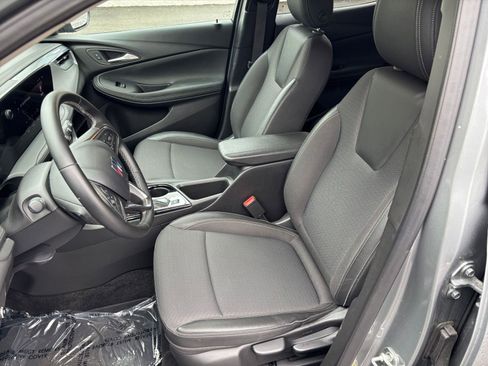 Used 2025 Buick Encore GX Preferred FWD image 36