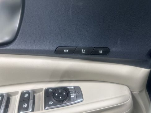 New 2026 Kia Carnival EX image 13