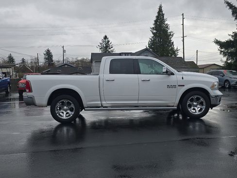 Used 2017 RAM 1500 Laramie w/ Convenience Group image 7