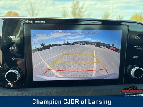 Used 2022 Hyundai Sonata SEL image 30