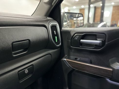 Used 2020 Chevrolet Silverado 1500 LT image 33