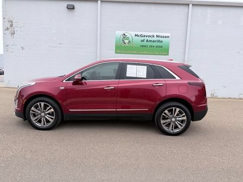 Used 2021 Cadillac XT5 Premium Luxury FWD image 9