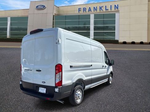 New 2026 Ford Transit 250 148 Medium Roof RWD image 7