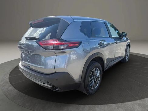 Used 2023 Nissan Rogue S FWD image 5