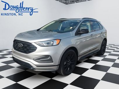 Used 2024 Ford Edge SE w/ Black Appearance Package