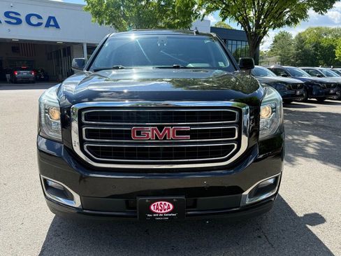 Used 2019 GMC Yukon SLE w/ SLE Value Package AWD/4WD image 3