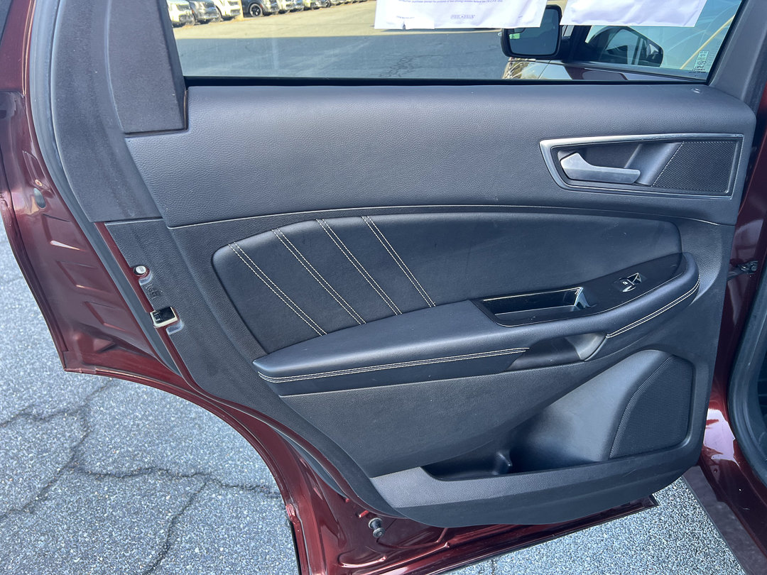Used 2016 Ford Edge Sport w/ Cold Weather Package AWD/4WD image 27