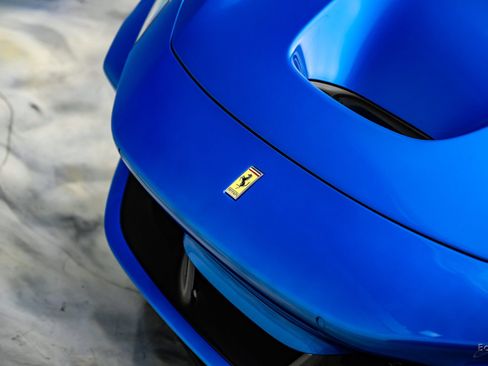Used 2023 Ferrari F8 Tributo RWD image 42