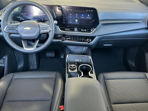 New 2026 Chevrolet Equinox LT w/ Convenience Package II FWD image 15