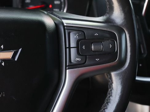 Used 2021 Chevrolet Suburban LT RWD image 30