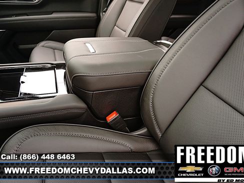 New 2026 GMC Yukon Denali w/ Denali Reserve Package image 35