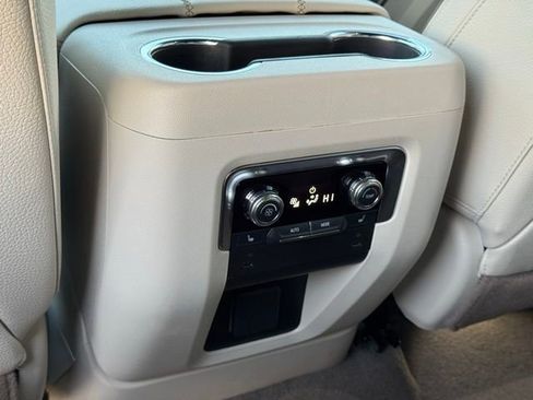 Used 2025 GMC Yukon XL Denali w/ Sun & Power Step Package image 38