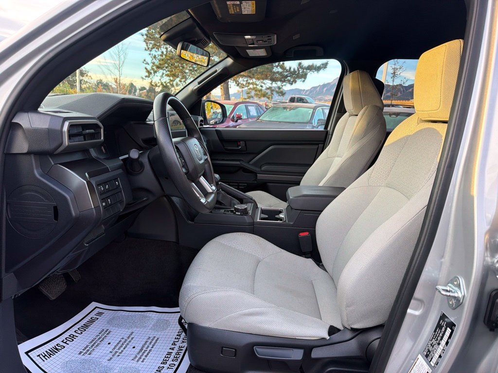 Used 2026 Toyota 4Runner SR5 AWD/4WD image 25