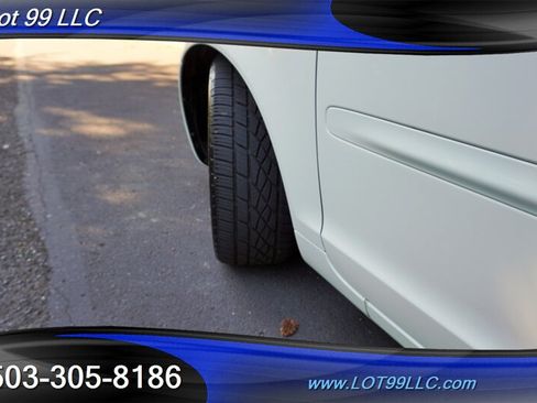 Used 2013 Volvo C70 T5 FWD image 4