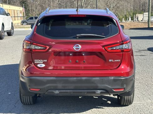 Used 2021 Nissan Rogue Sport SL w/ Premium Package image 9