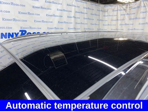 Used 2016 Kia Sorento SX image 7