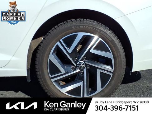 Used 2023 Volkswagen Jetta SEL image 9