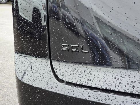 New 2026 Volkswagen Atlas Cross Sport SEL R-Line image 14