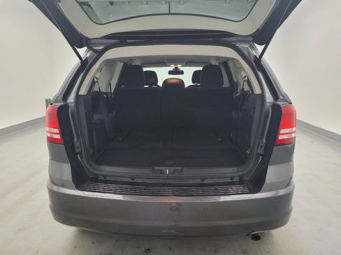 Used 2020 Dodge Journey SE FWD image 29