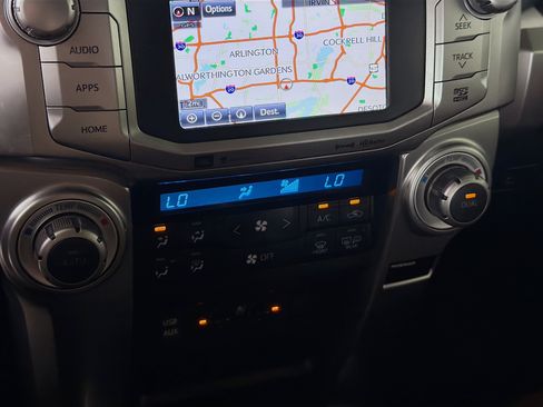 Used 2016 Toyota 4Runner Limited AWD/4WD image 23