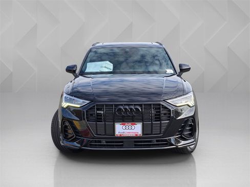 New 2025 Audi Q3 2.0T Premium image 2