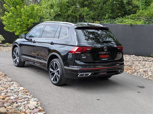 Certified 2024 Volkswagen Tiguan SEL R-Line w/ MDO Package, Two-Row AWD/4WD image 3