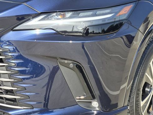 Used 2025 Lexus RX 350 Premium w/ Accessory Package (Z1) FWD image 7