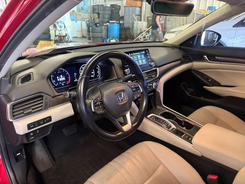 Used 2022 Honda Accord Touring image 33