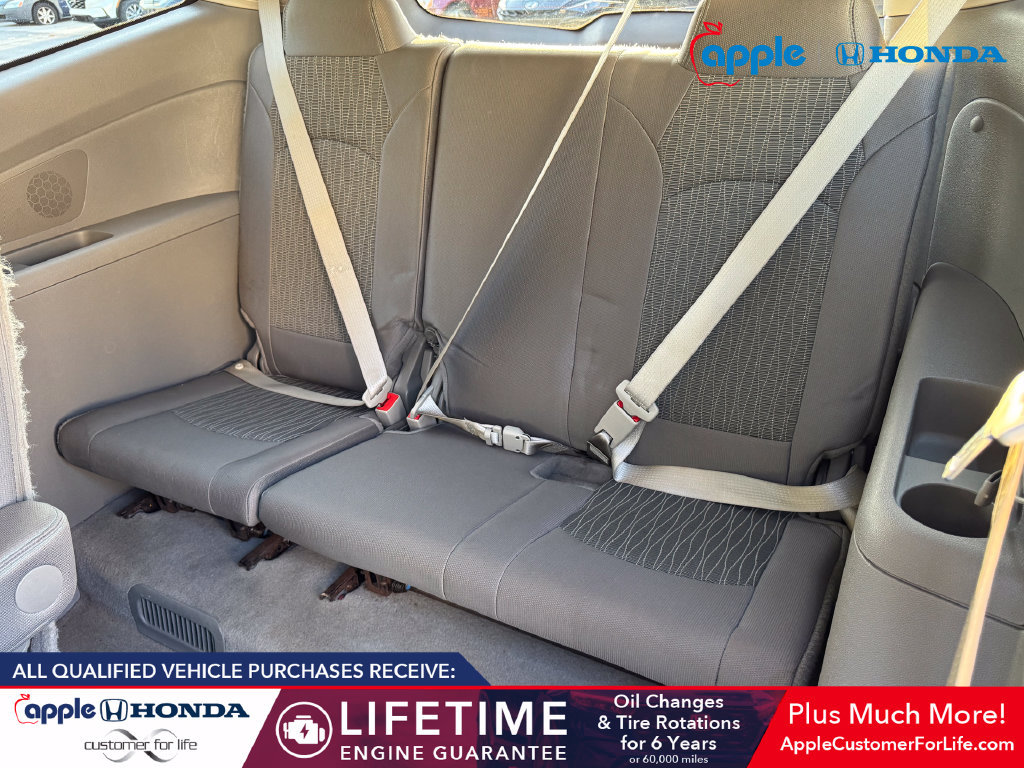 Used 2016 Chevrolet Traverse LT FWD image 19