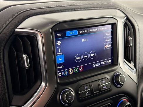 Used 2020 Chevrolet Silverado 2500 LTZ w/ LTZ Premium Package AWD/4WD image 15