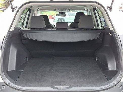 Used 2022 Toyota RAV4 XLE image 28