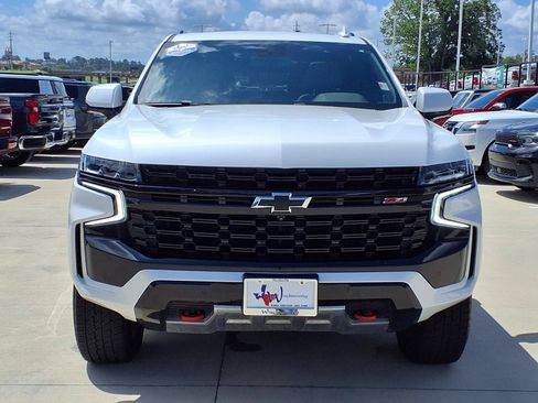 Used 2024 Chevrolet Suburban Z71 w/ Luxury Package AWD/4WD image 4