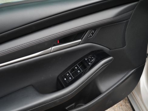 Used 2024 MAZDA MAZDA3 s image 14