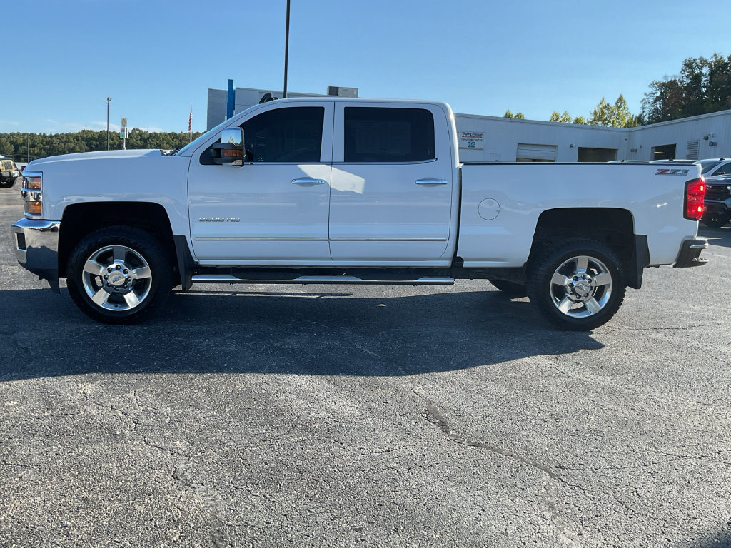 Used 2017 Chevrolet Silverado 2500 LTZ w/ Vortec Plus Package AWD/4WD image 5