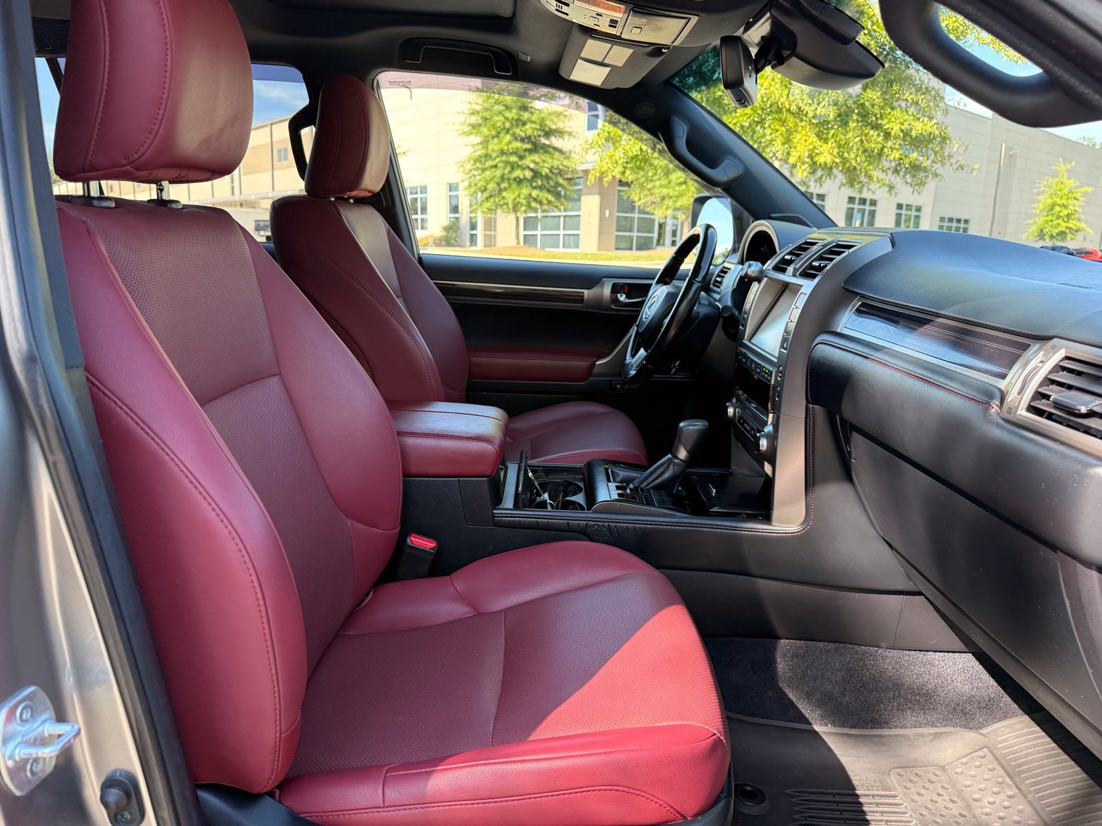 Used 2021 Lexus GX 460 Premium w/ Accessory Package AWD/4WD image 36