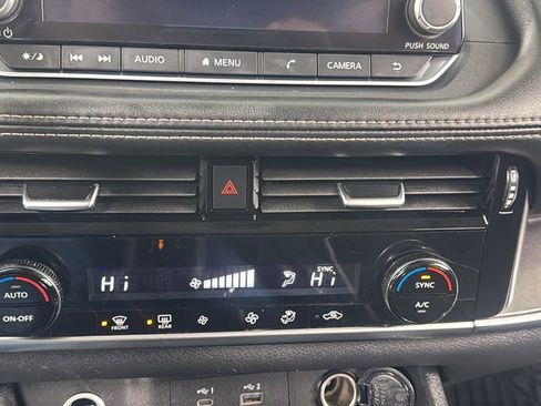 Used 2023 Nissan Rogue SV image 26