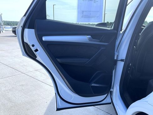 Used 2020 Audi SQ5 Premium Plus AWD/4WD image 18